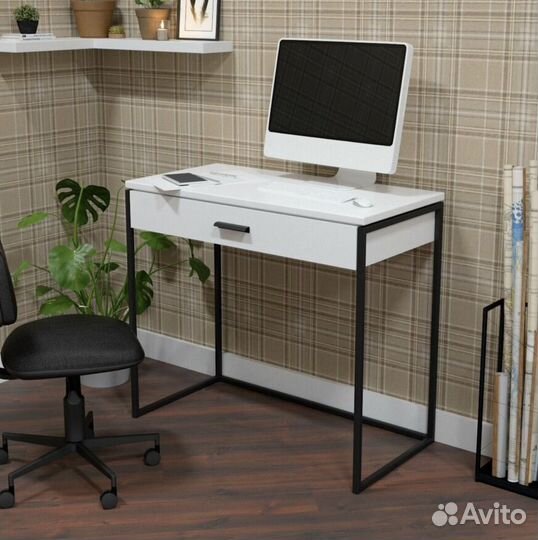 Консольный столик с ящиком