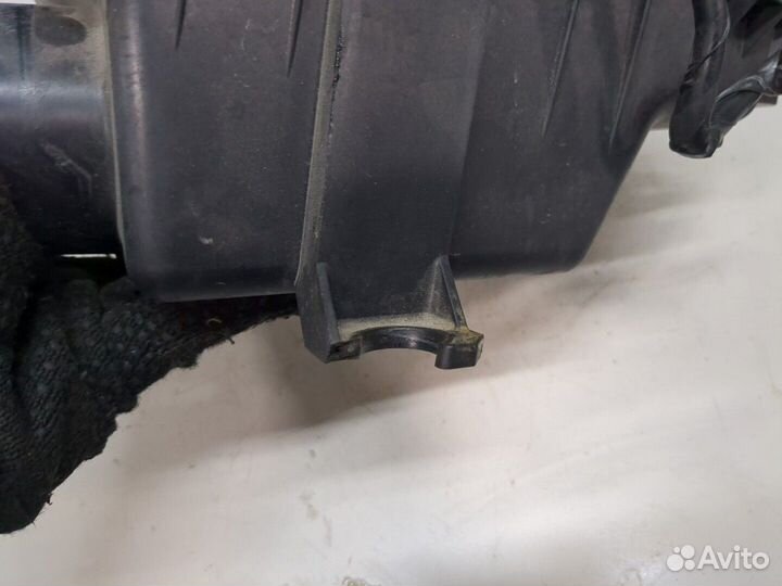 Корпус воздушного фильтра Mazda Premacy, 2003