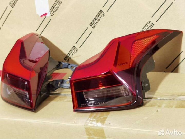 Фонари задние Lexus Ux