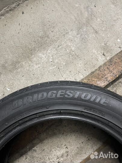 Bridgestone MY-02 Sporty Style 215/55 R17