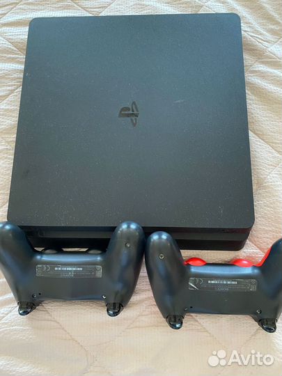 Игровая приставка ps4