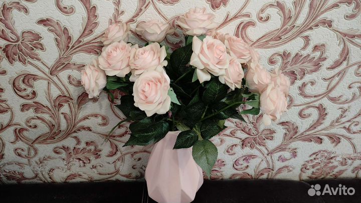 Искусственные цветы розы, тюльпаны, пионы