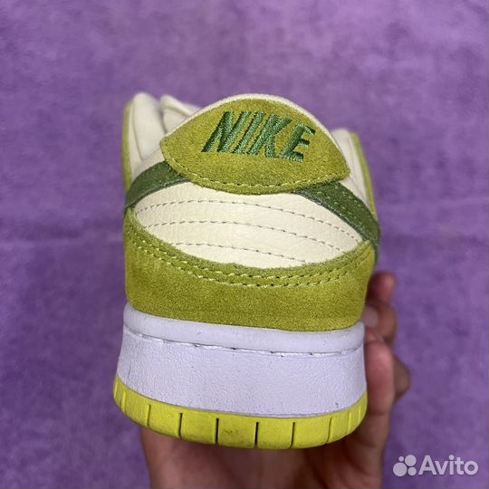 Nike sb dunk low green apple