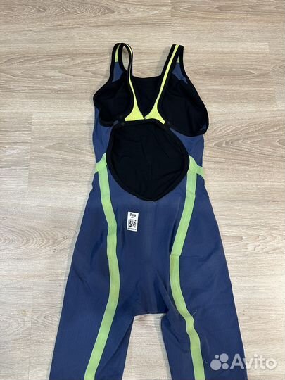 Гидрокостюм Arena