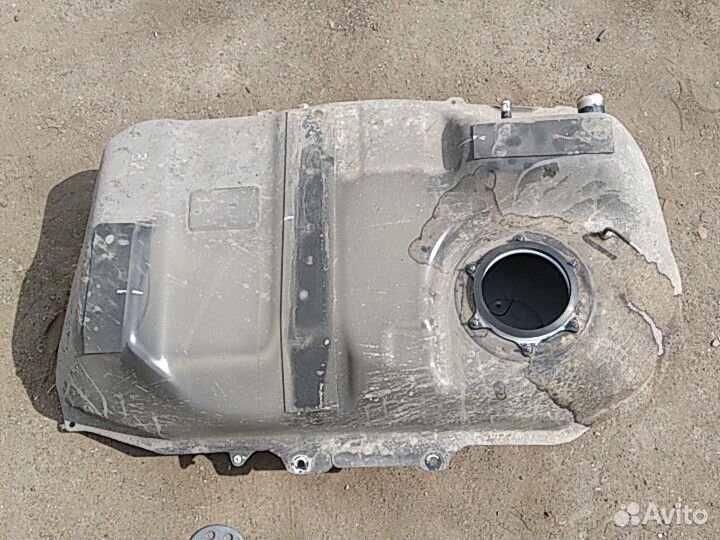 Бак Mitsubishi Outlander 3