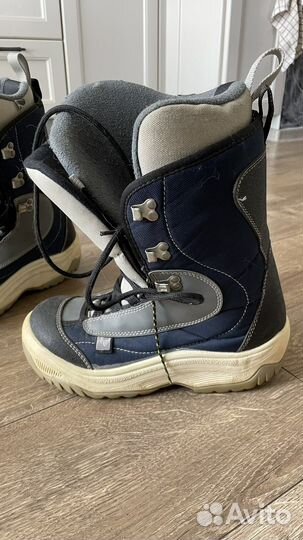 Сноубордические ботинки 38