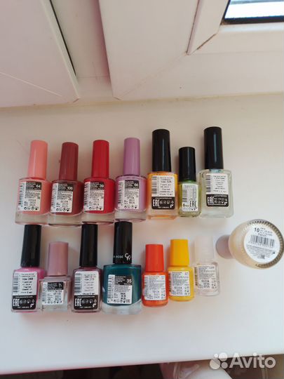 Лаки для ногтей новые набор