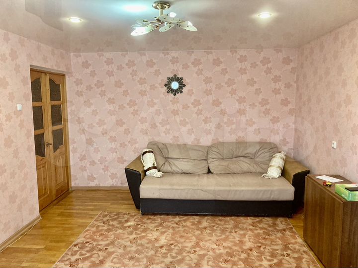 2-к. квартира, 60 м², 3/5 эт.