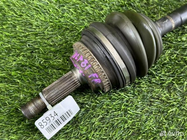 Привод 63 т.км передний правый Toyota Sienta NCP81