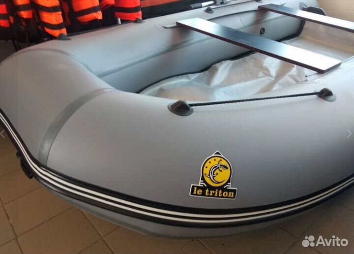 Лодка пвх Triton Air 365 серая