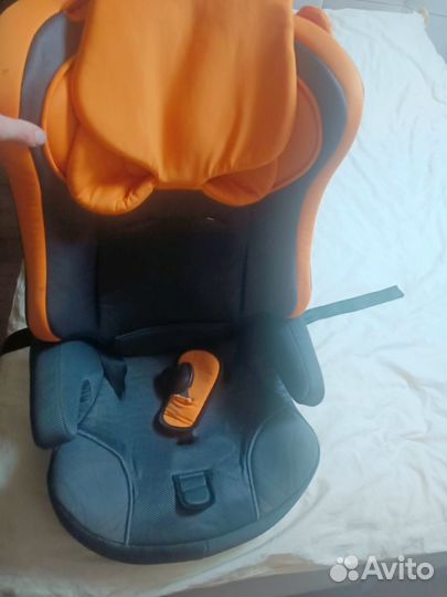 Детское автокресло - бустер