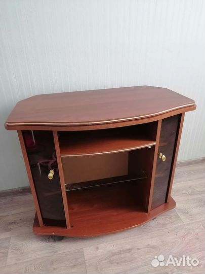 Тумба под телевизор