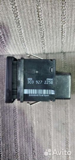Кнопка электро ручника Passat B6 B7 CC 3C0927225B