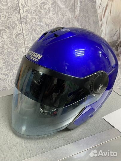Продаются два мотошлема б/у