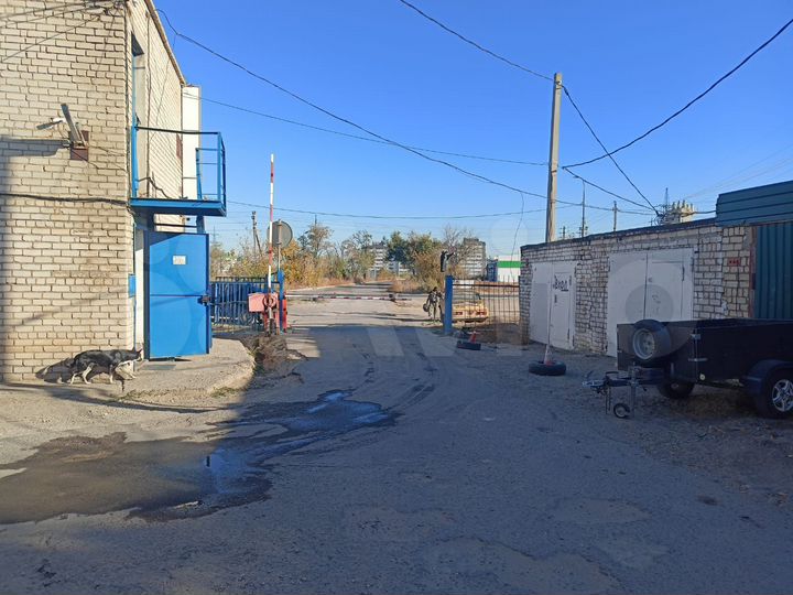 Гараж, > 30 м²