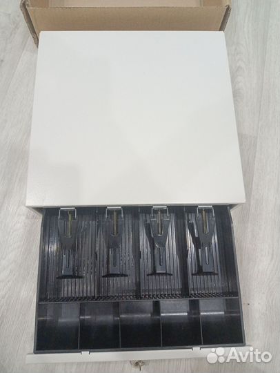 Денежный ящик