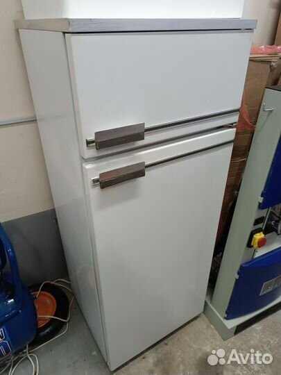 Холодильник Бирюса 150 см. Доставка