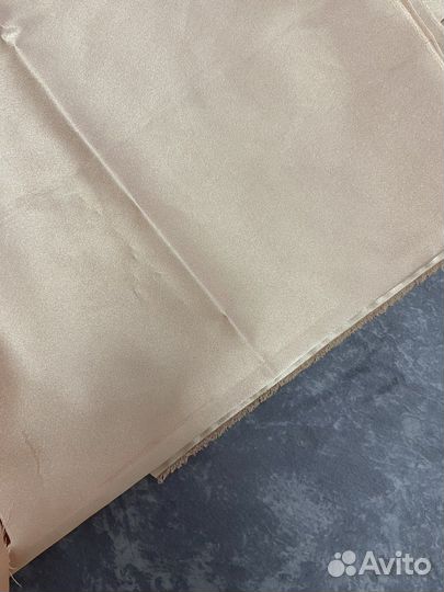 Ткань атлас, кружево