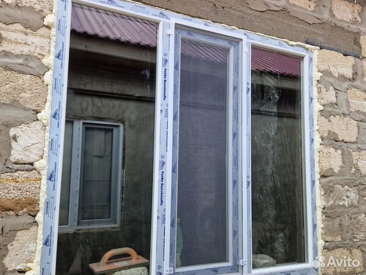 Пластиковые окан и двери