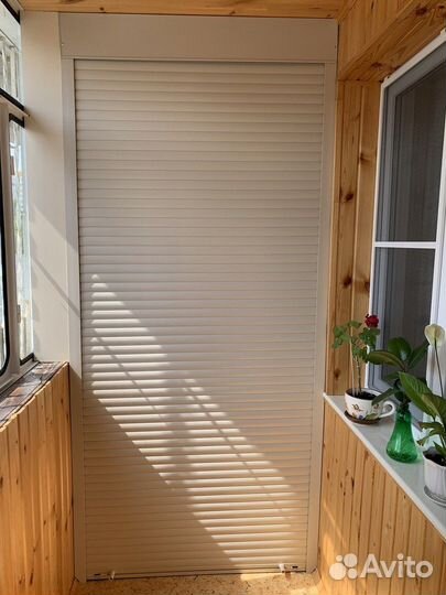 Шкаф с рольставнями на балкон любые размеры