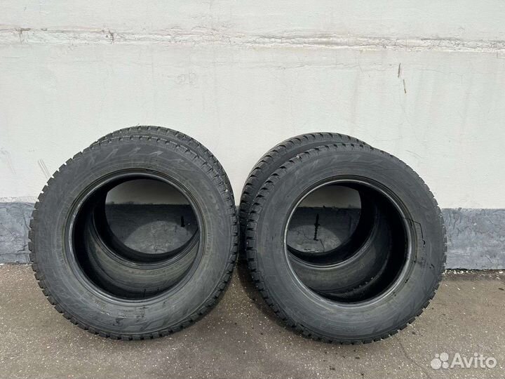 Toyo Observe Ice-Freezer SUV 215/65 R16 98T