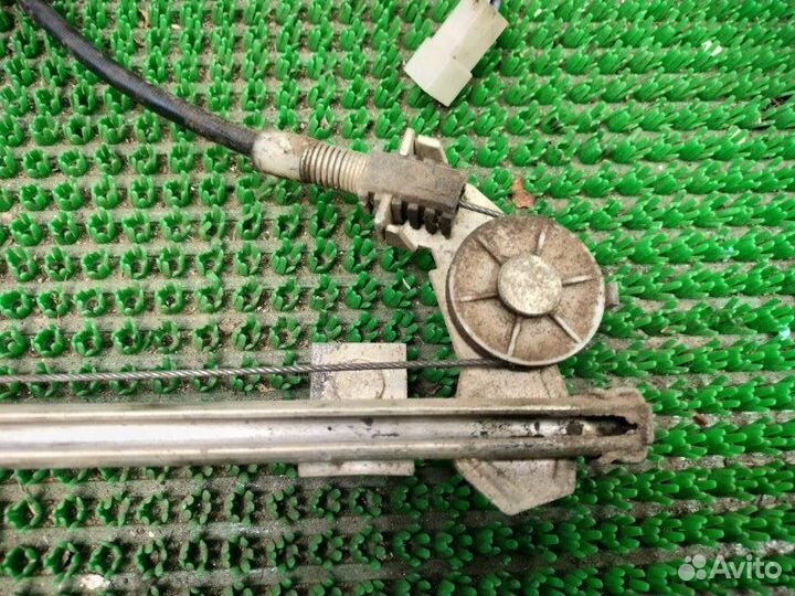 Стеклоподъемник передний правый Лада 2114 2006