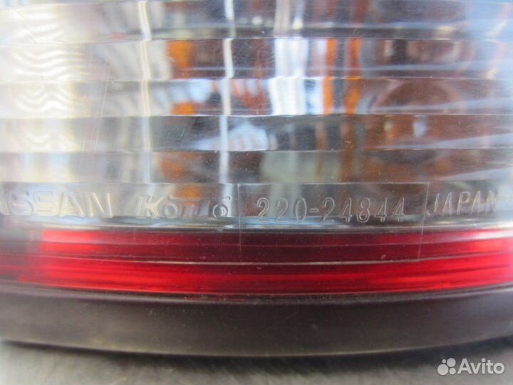 Фонарь правый Nissan Avenir W11 2003