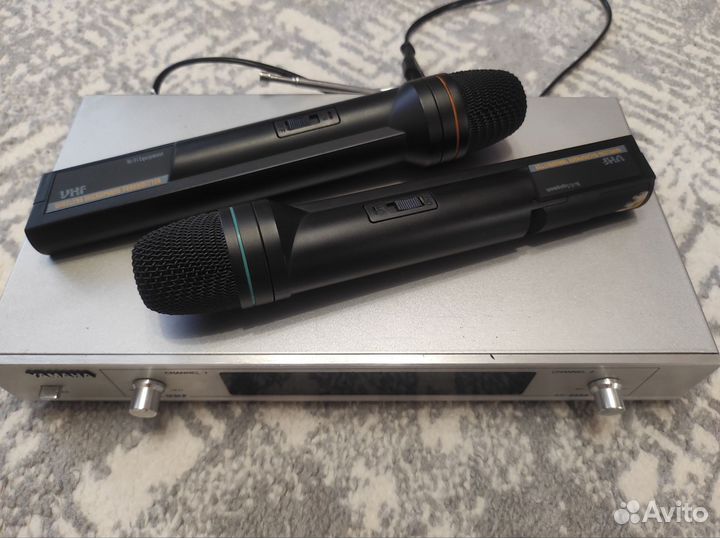 Беспроводные микрофоны yamaha AK-8800