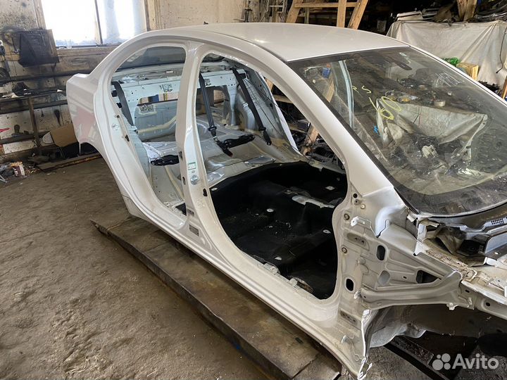 Кузов целиком Mitsubishi Lancer X седан/хетчбэк