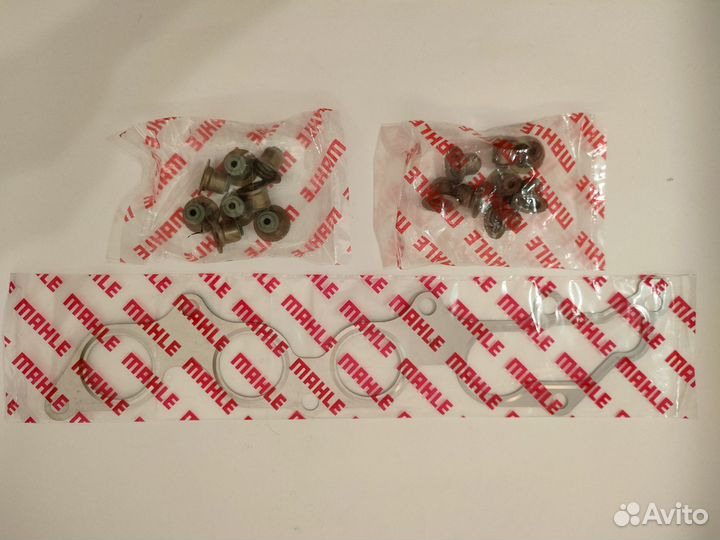 Комплект прокладок для двигателя Ford 1.8 mahle