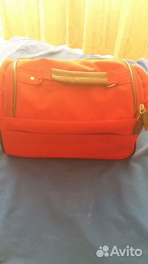 Сумочка для косметики и маникюра