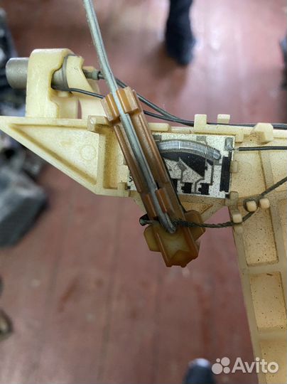 Датчик уровня топлива Ниссан Примьера Р10