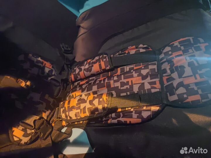 Бескаркасное автокресло