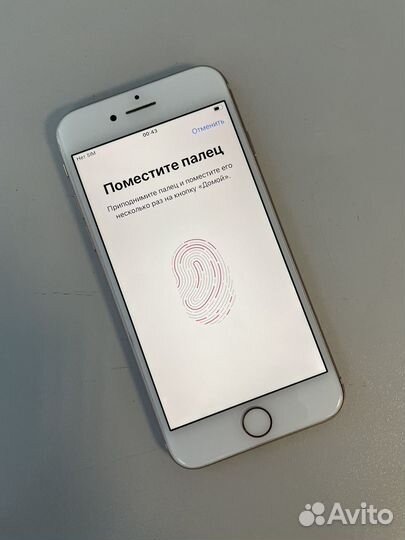 iPhone 8, 64 ГБ