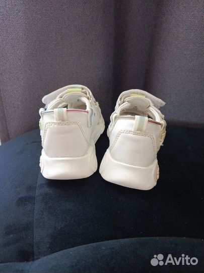Сандалии для девочки 23 размер