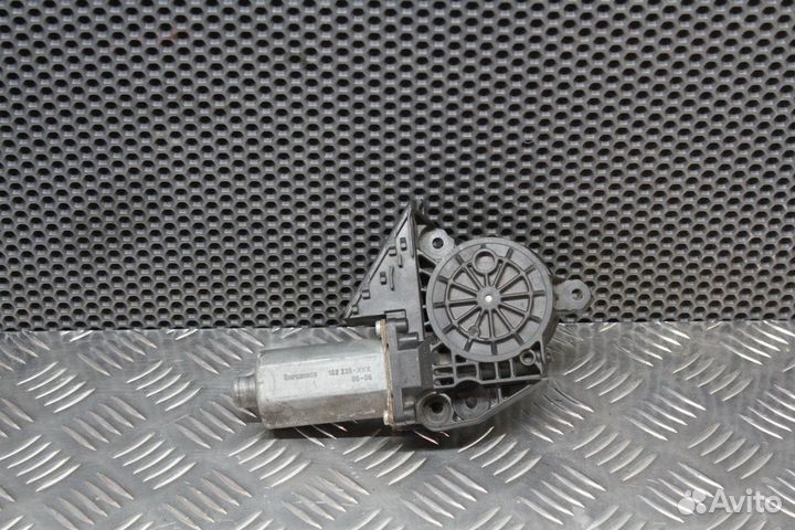 Моторчик стеклоподъемника Porsche Cayenne 955/957