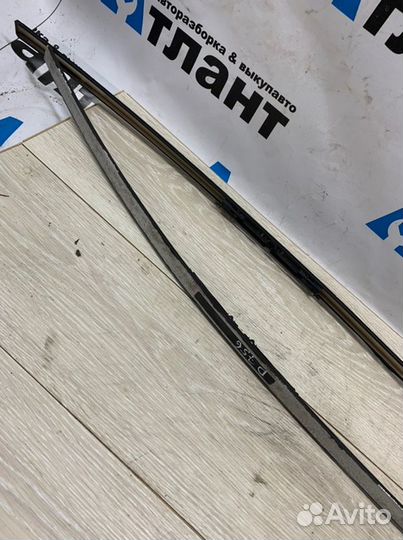 Молдинг крыши Opel Astra J A16XER 2010