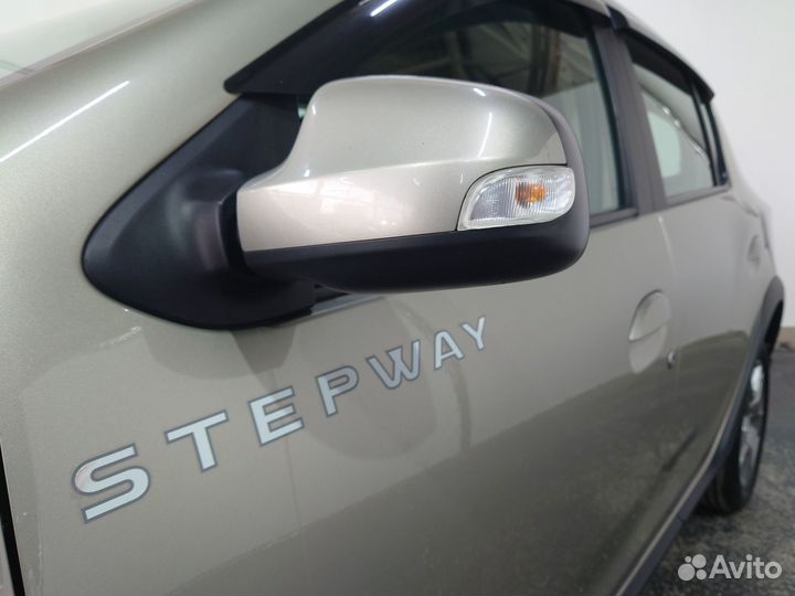 Renault Sandero Stepway 1.6 AT, 2020, 37 463 км