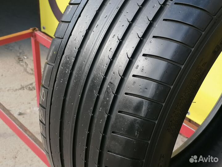 Dunlop SP Sport Maxx GT 275/35 R20