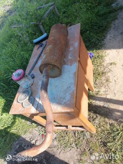 Продам глушитель на поло 5 покал. седан