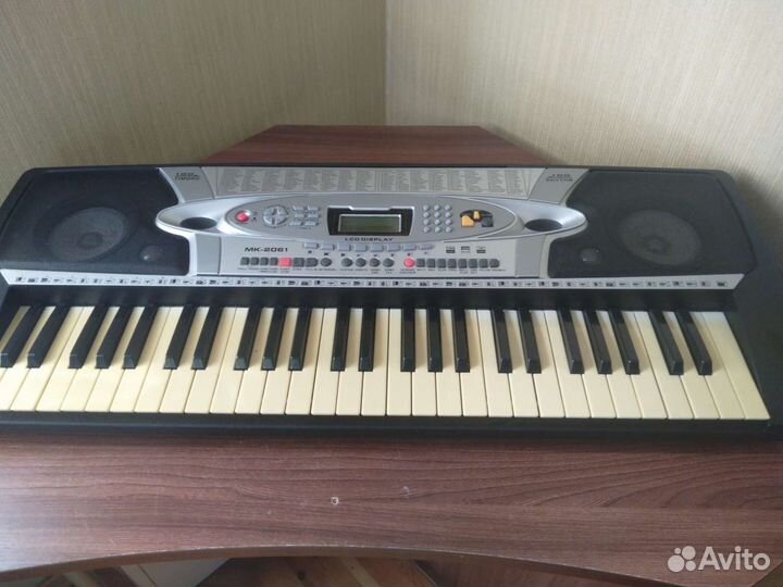 Синтезатор