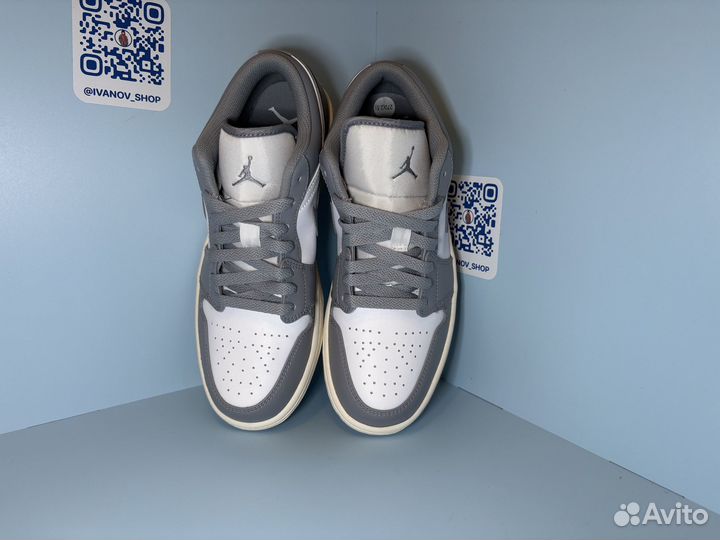 Кроссовки Nike Air Jordan 1 low stealth and white