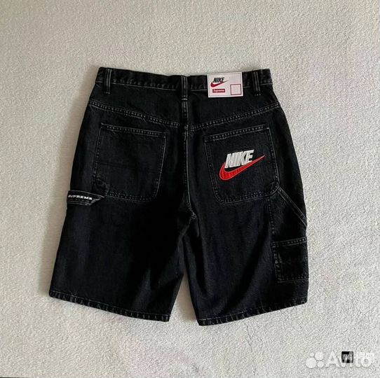 Шорты Nike x Supreme
