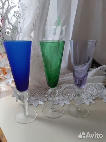 Цветное стекло,сахарница рубиновая