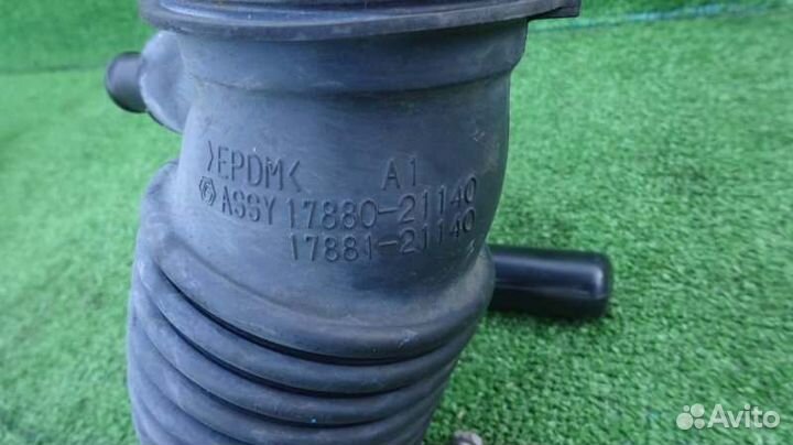 Гофра воздушного фильтра Toyota Corolla Axio