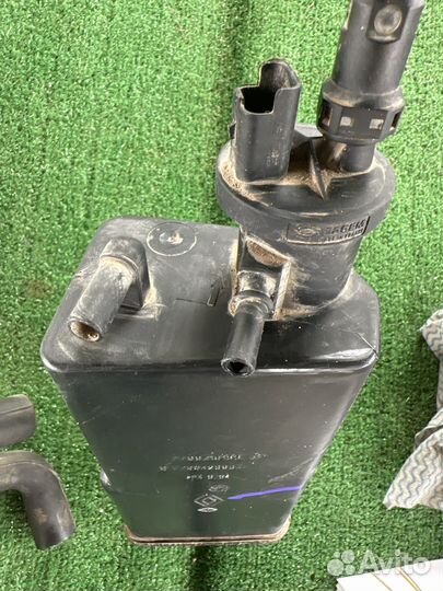 Адсорбер угольный Renault Scenic-1