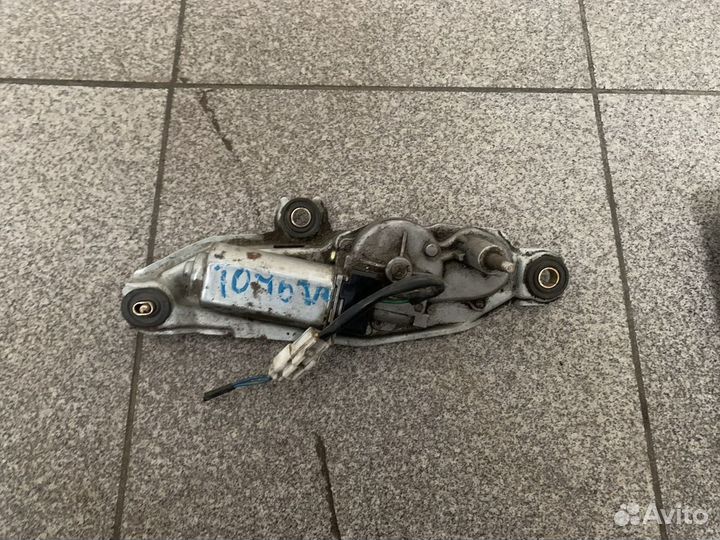 Моторчик дворника задний Toyota Corolla E11