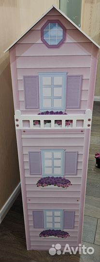 Кукольный домик с мебелью деревянный