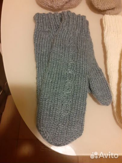 Варежки вязаные ручной работы