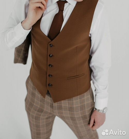 Мужской свадебный костюм